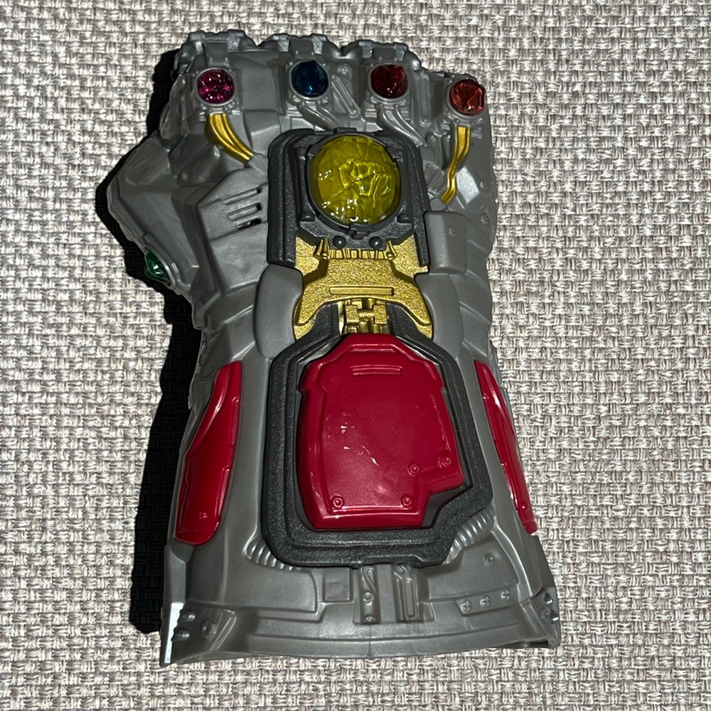 Infinity Gauntlet.